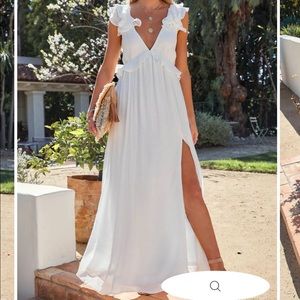 VICI Arvilla Floral Ruffle Maxi Dress Off White Size Large